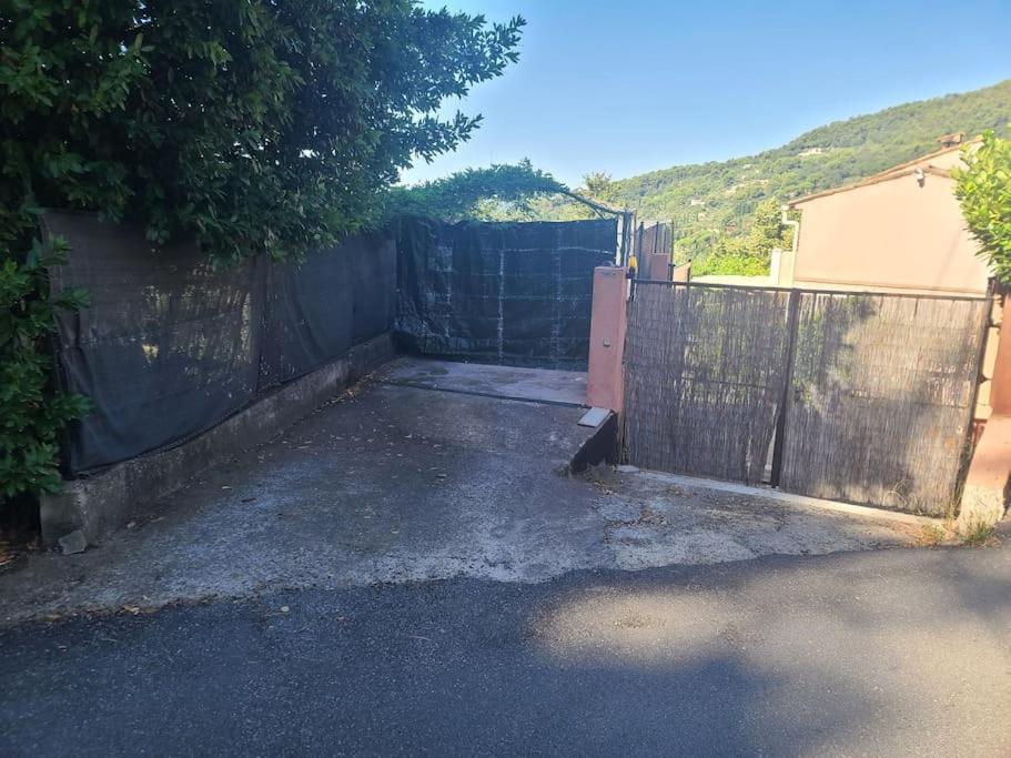 De 1 A 6 Avec Terrasse Solarium, Vue Panoramique Et Parking Gratuit Appartement Grasse Buitenkant foto